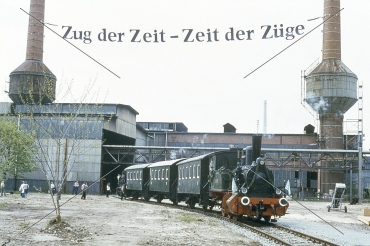 Dampflok-Dia ·  "J.A. MAFFEI" vor hist. Wagen - Nürnberg-Ost